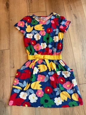 Hanna Andersson Navy Floral Short-Sleeve Dress with Yellow Tie